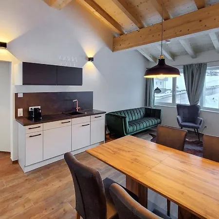 Arlberg-schmiede * ヴァルト・アム・アールベルク