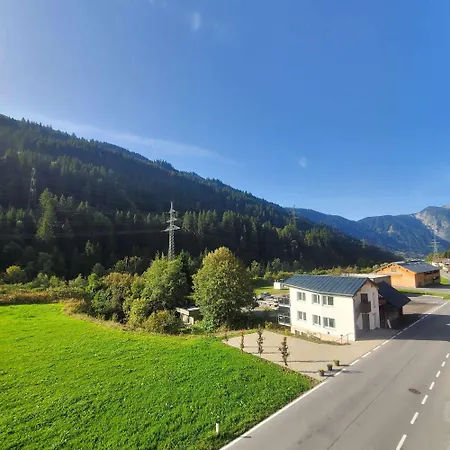 アパート Arlberg-schmiede ヴァルト・アム・アールベルク